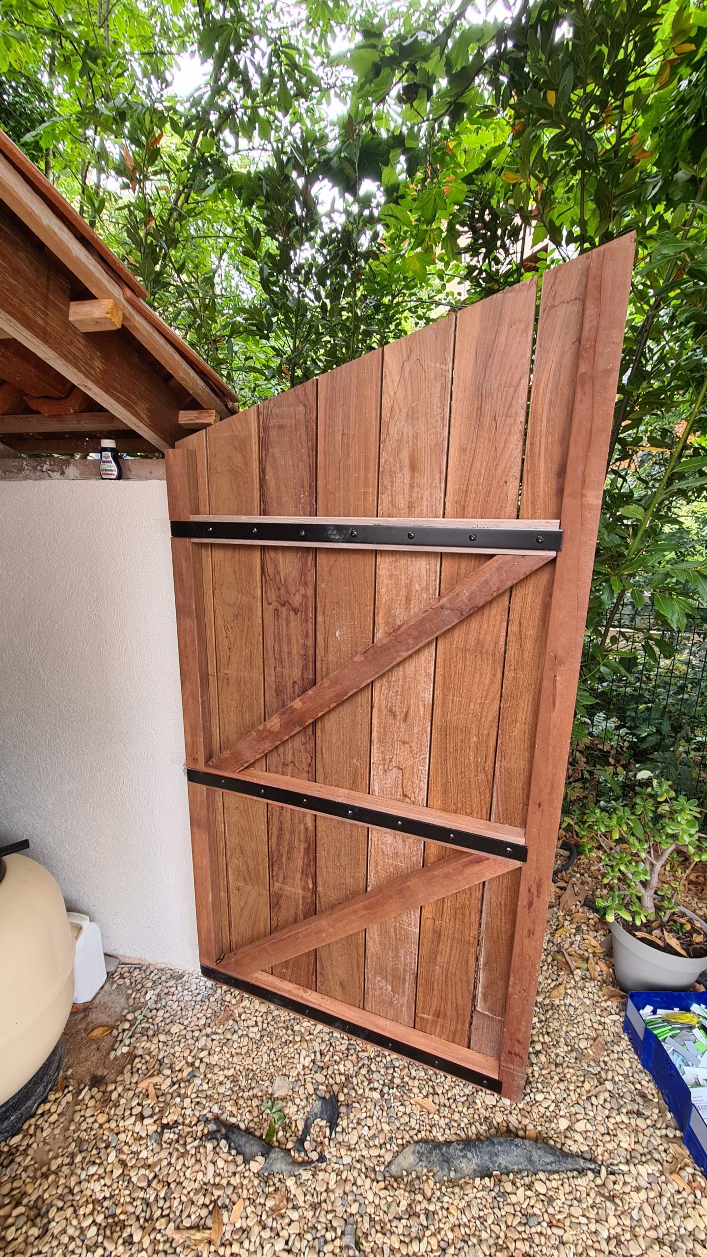 Volet en bois vue de l'intérieur