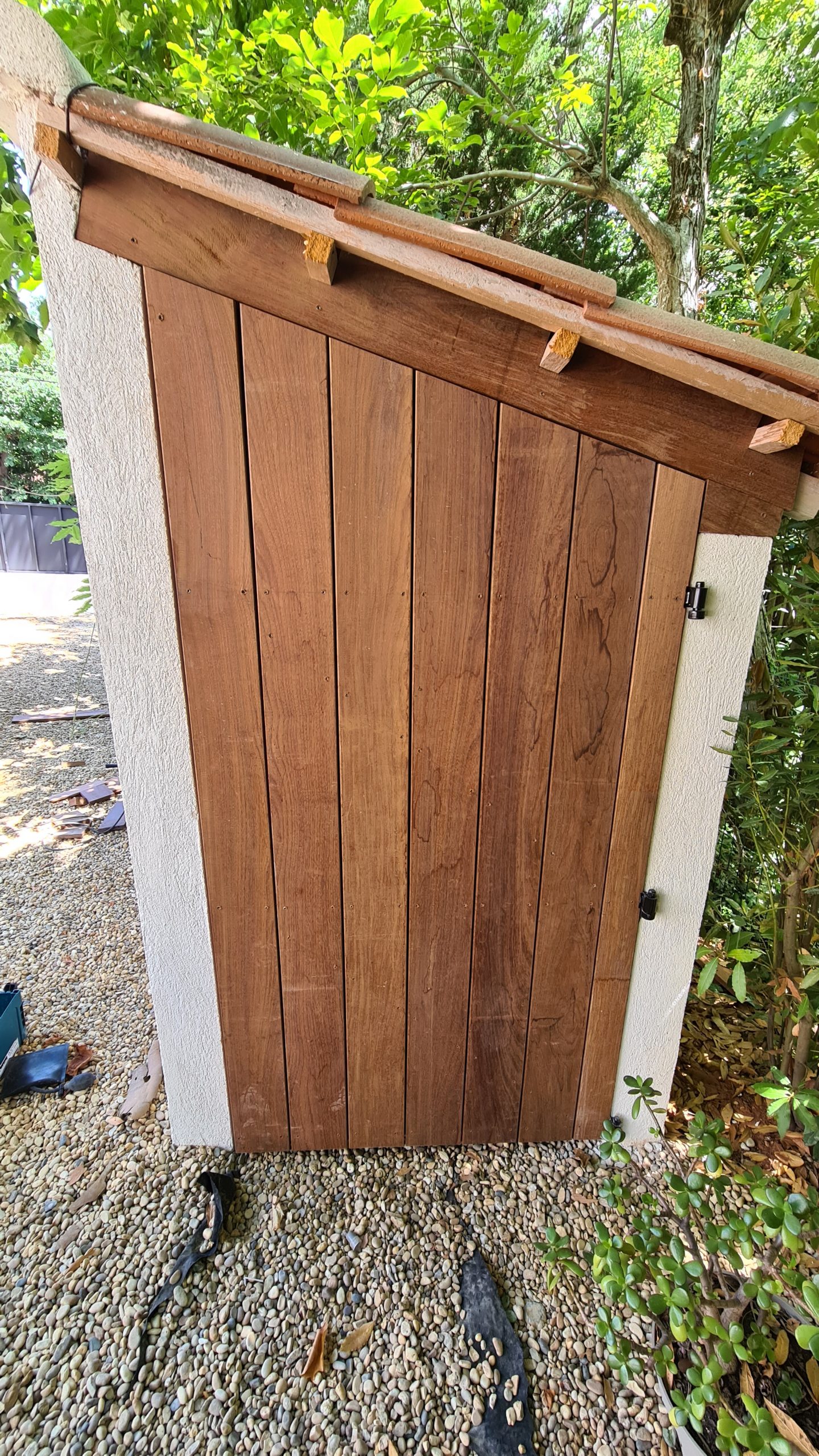 Volet en bois vu de l'extérieur