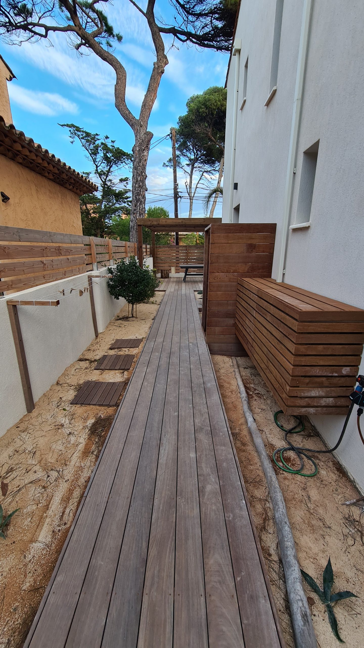 Terrasse en bois et revêtements en bois