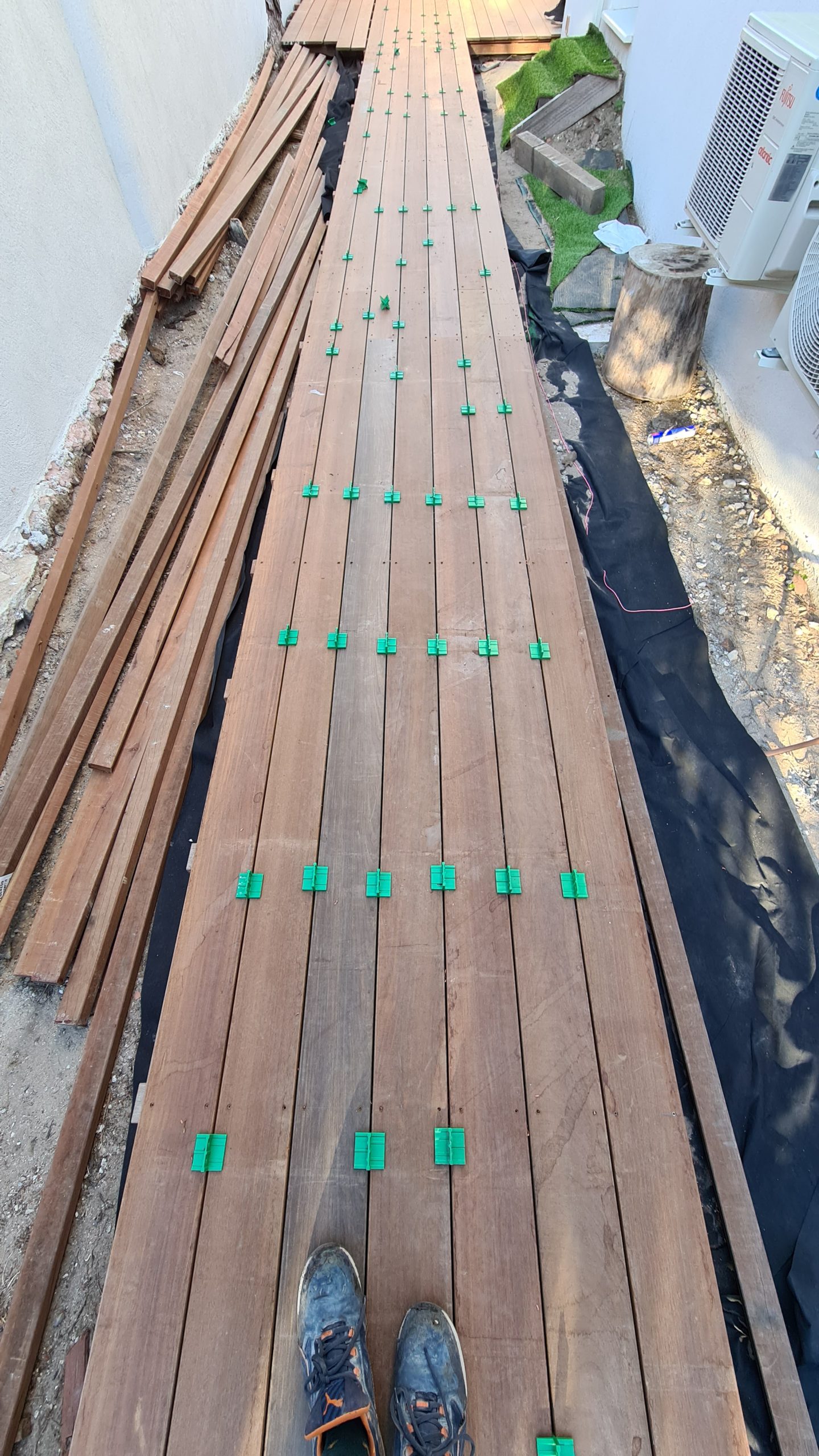 Terrasse en bois en construction