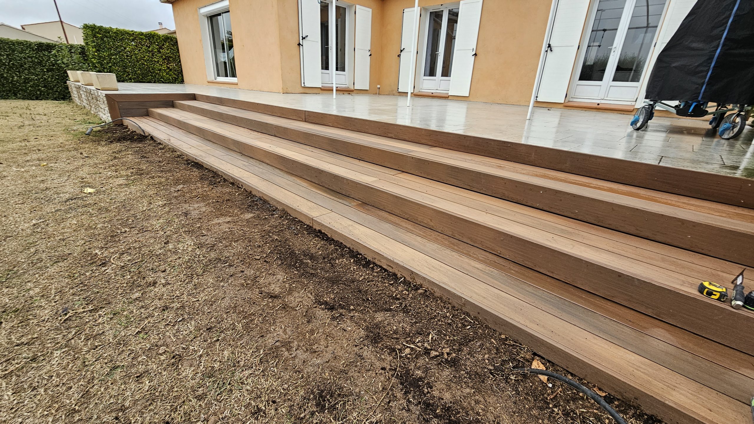 Terasse et marches en bois