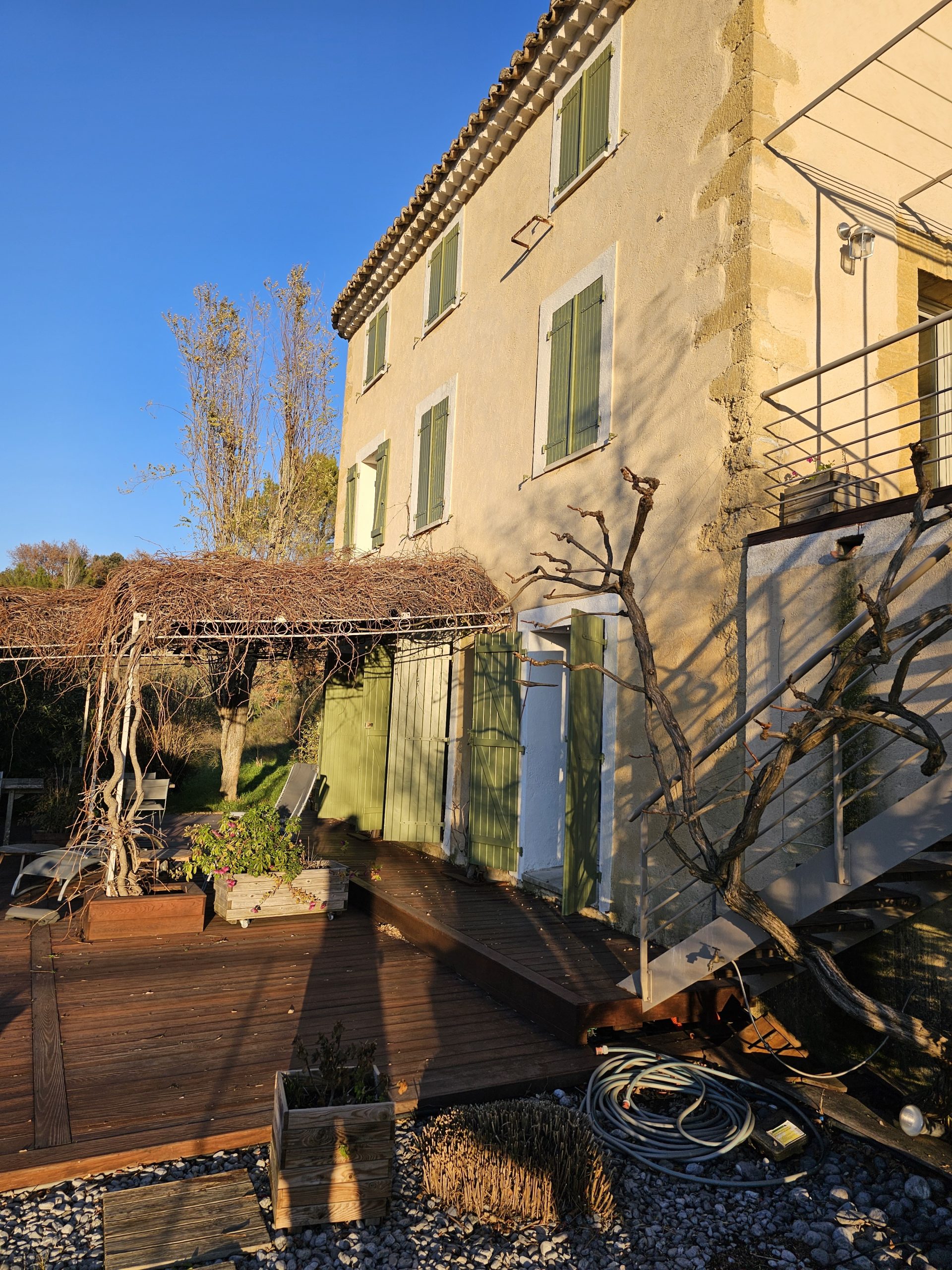 Rénovation des volets en pin et mise en peinture 